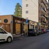 Imbocchiamo quindi corso Sonnino sino ad arrivare al civico 147/bis, situato tra l�ex caserma dell�Aeronautica Sonnino e la chiesa di San Giuseppe